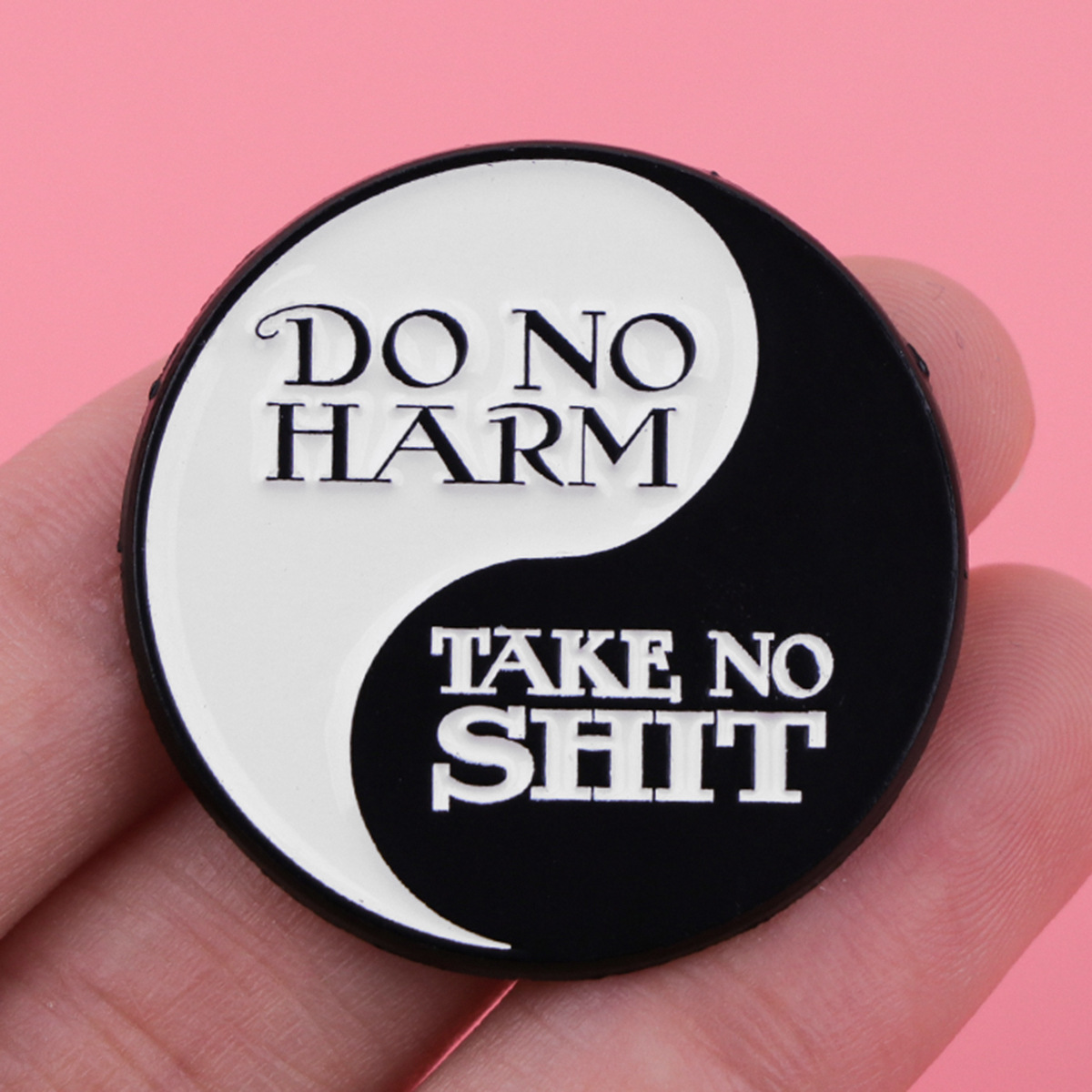 Broche de Metal Esmaltado con  - Women'S Accessories Clothing reseña y precio